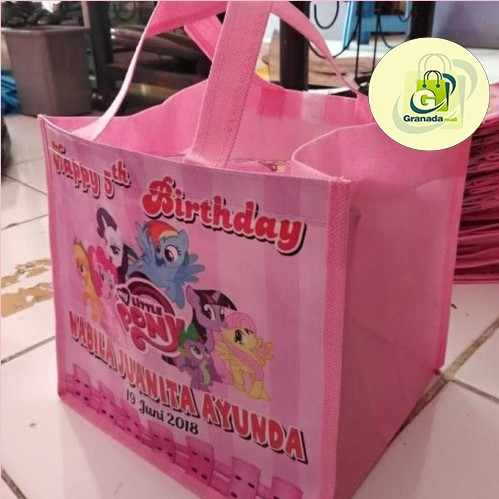 

TAS CUSTOM UK26 X 18 X 21 (PXLXT)-TEBAL 75 GSM