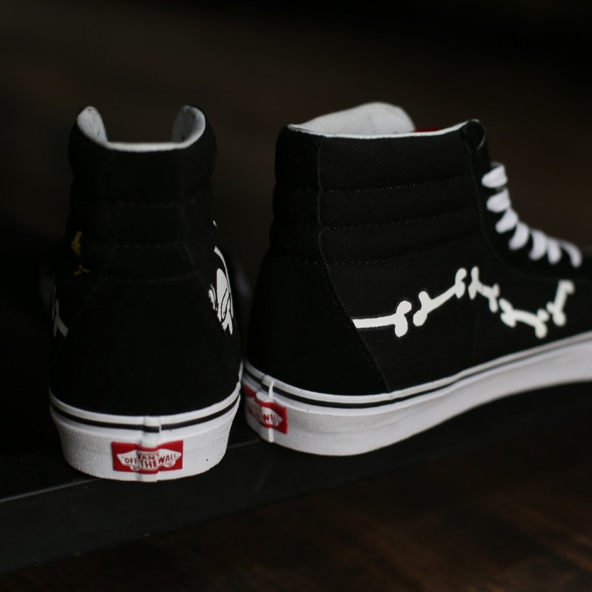 Vans Sk8-Hi Reissue Peanut Snoopy Bones Black White Original