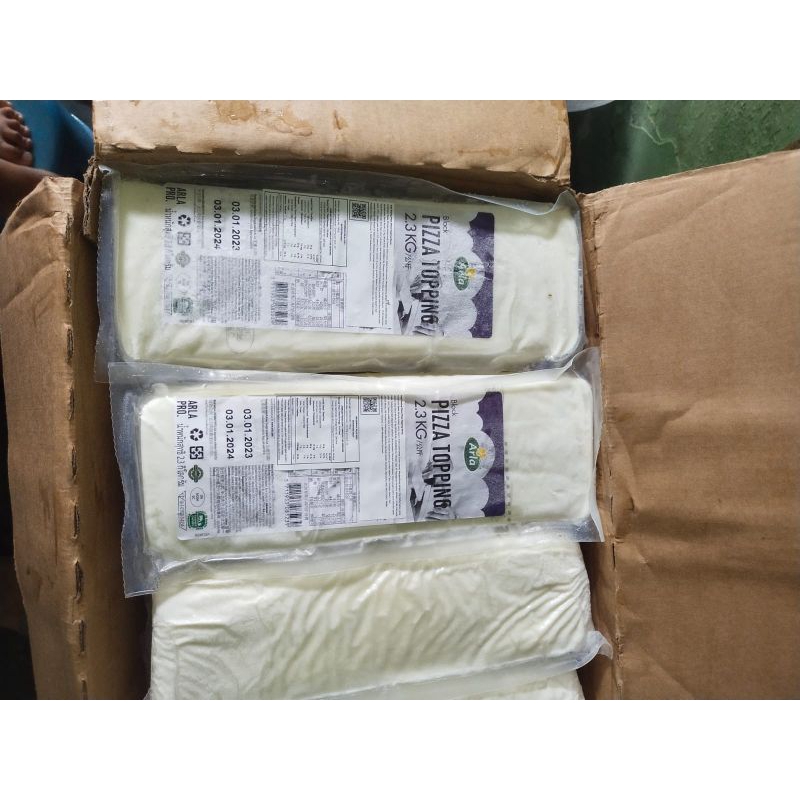 Keju Mozarella Arla 2,3kg