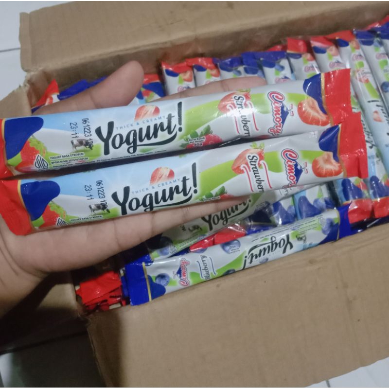 

Cimory yogurt squeeze 40g isi 5pcs