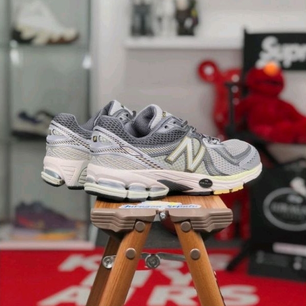 New Balance 860v2 &quot;Rain Cloud/Magnet&quot;