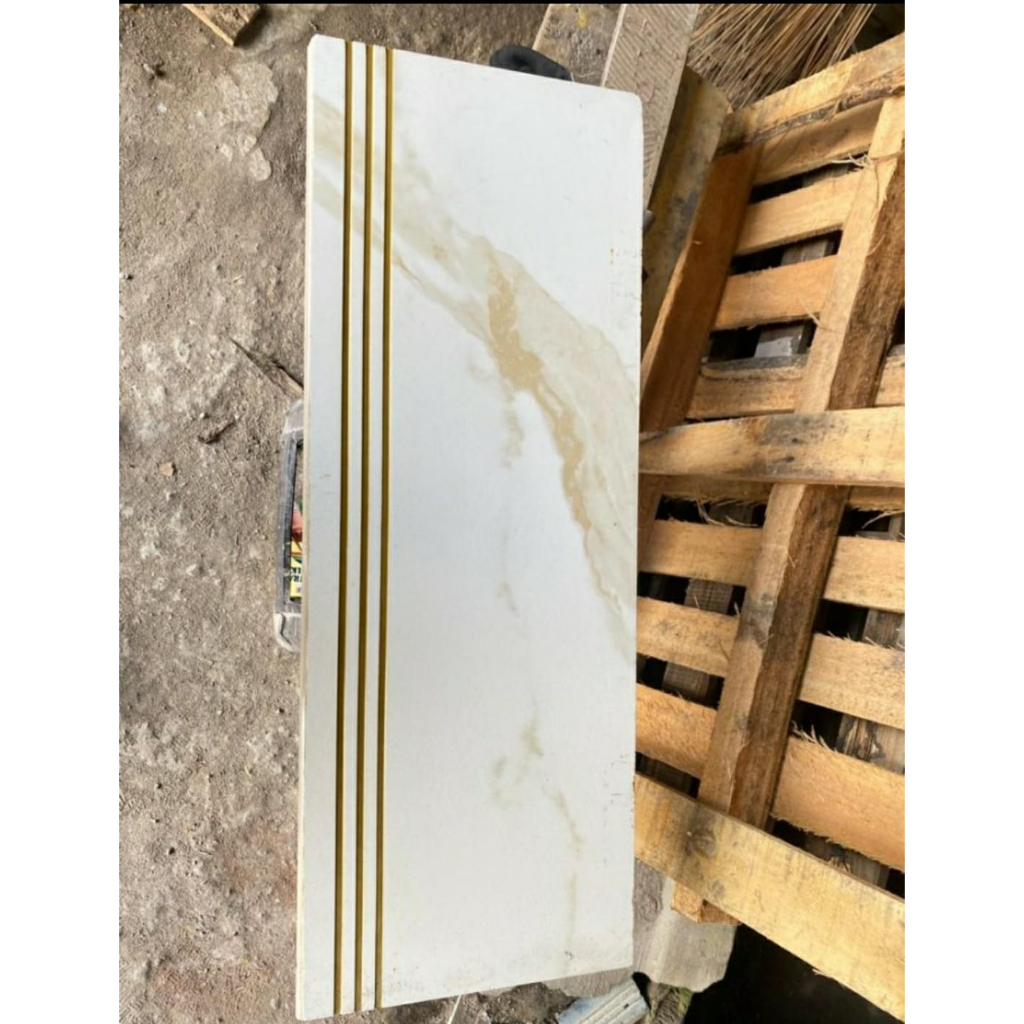 Stepnosing Granit Tangga motif MARMER PUTIH EMAS STATUARIO GOLD 30x100, 20x100