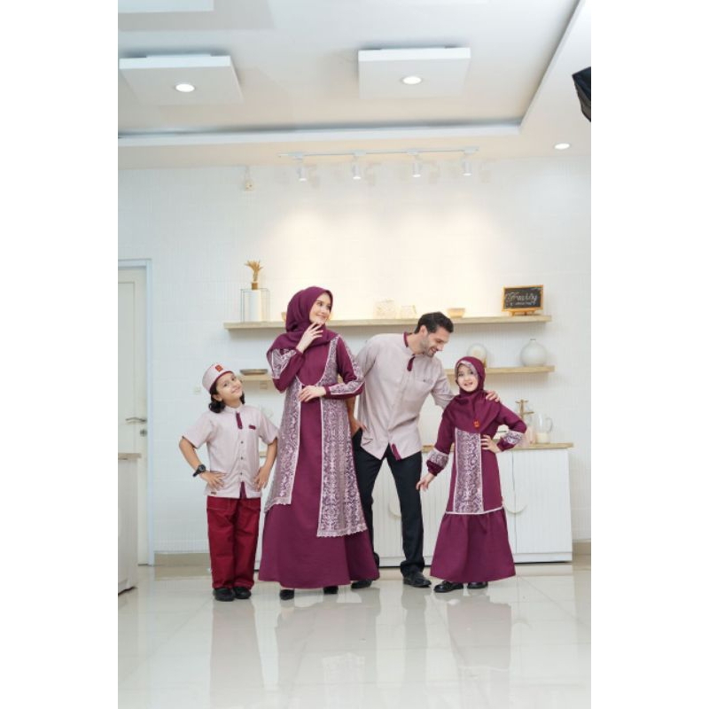 SARIMBIT SUMBA TILE BURGUNDY 2023 BY KEKE