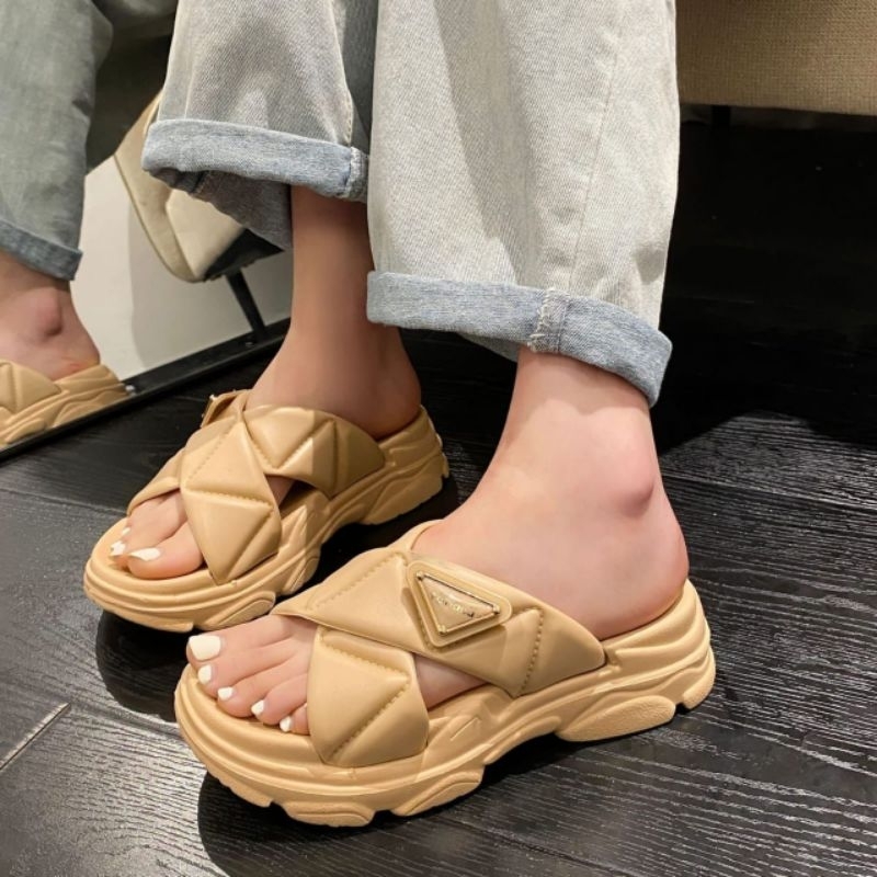 TAWANA WEDGES SIMPLE