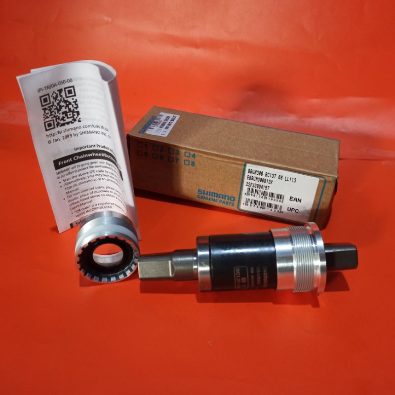 Bearing BB Kotak Bottom Bracket Shimano untuk Crank Standard termasuk Baut