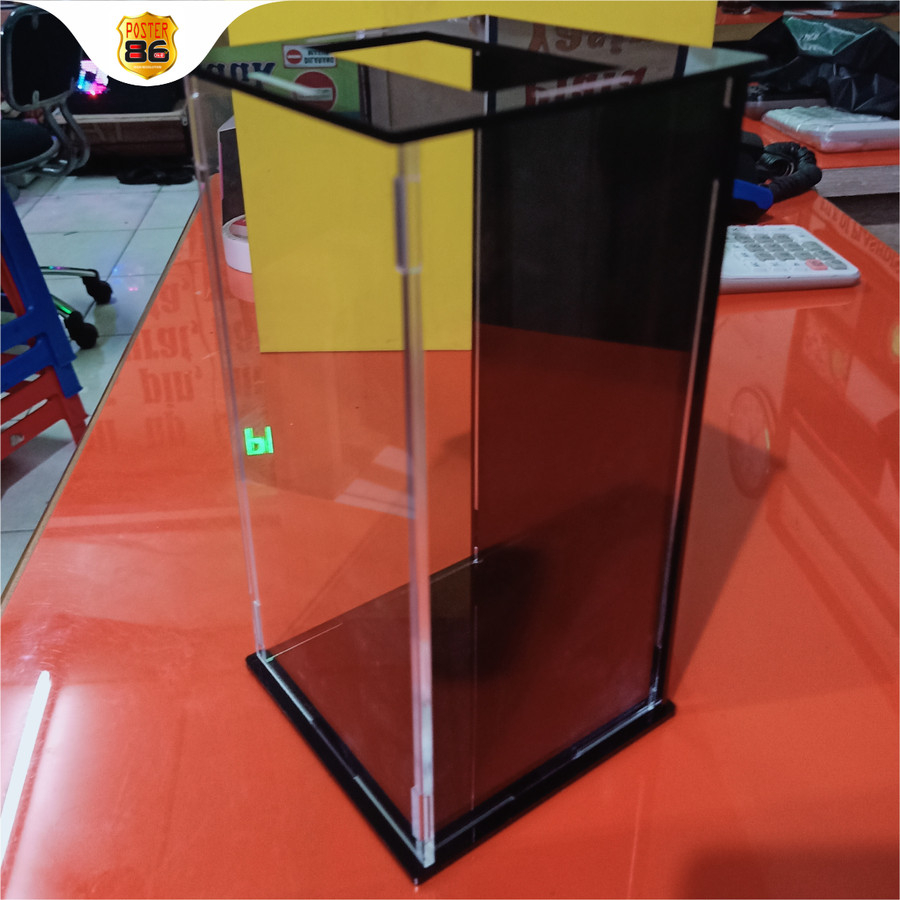 

Box Akrilik custom box penghargaan / box plakat / box pajangan / box hadiah murah bisa custom