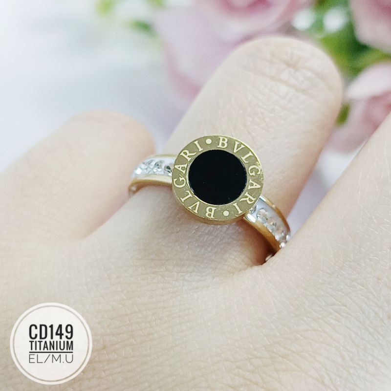 Cincin titanium bv hitam permata CD149