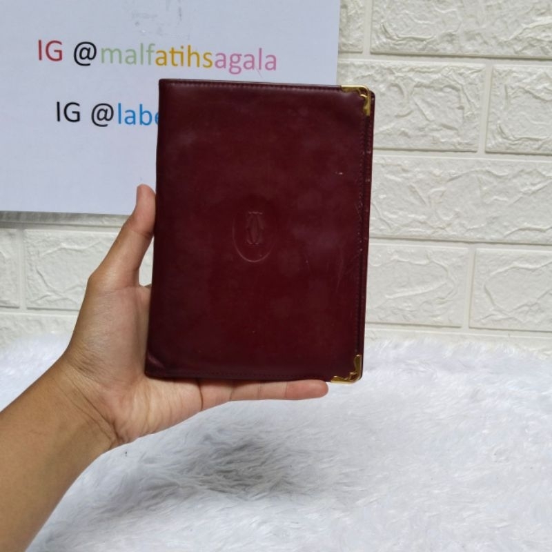 Dompet Paspor Branded Preloved Second Kulit