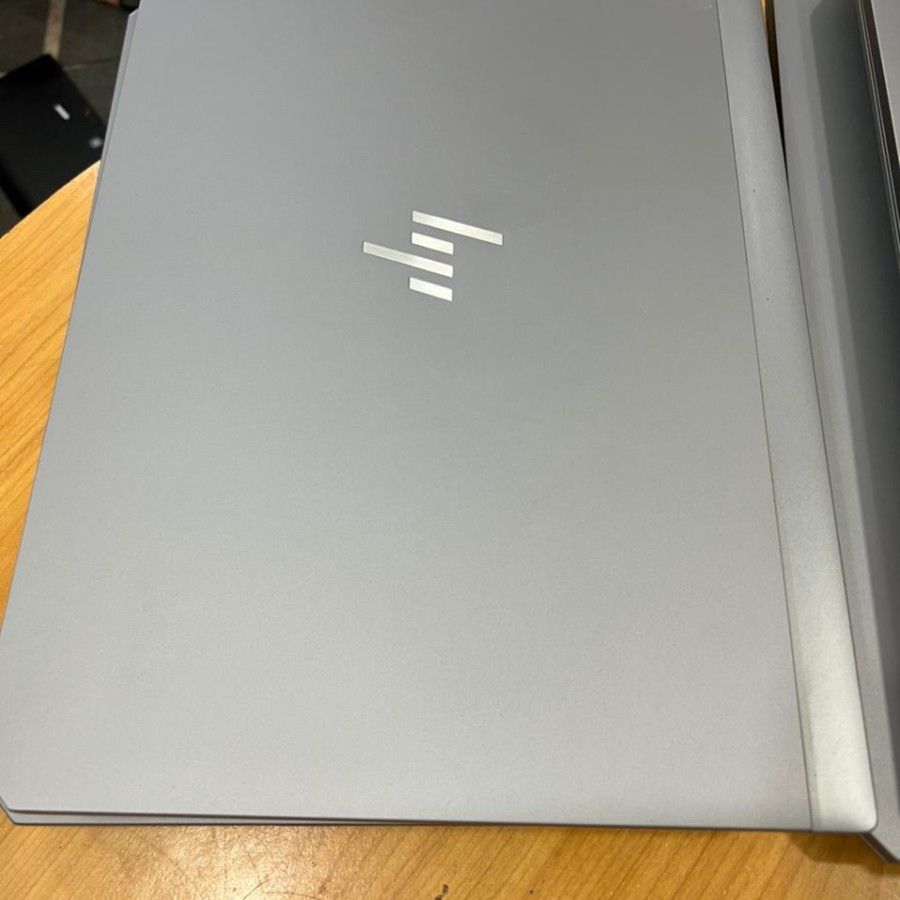 HP ZBOOK 17 G5 Core i7 Gen 8 Ram 16gb Ssd 512gb