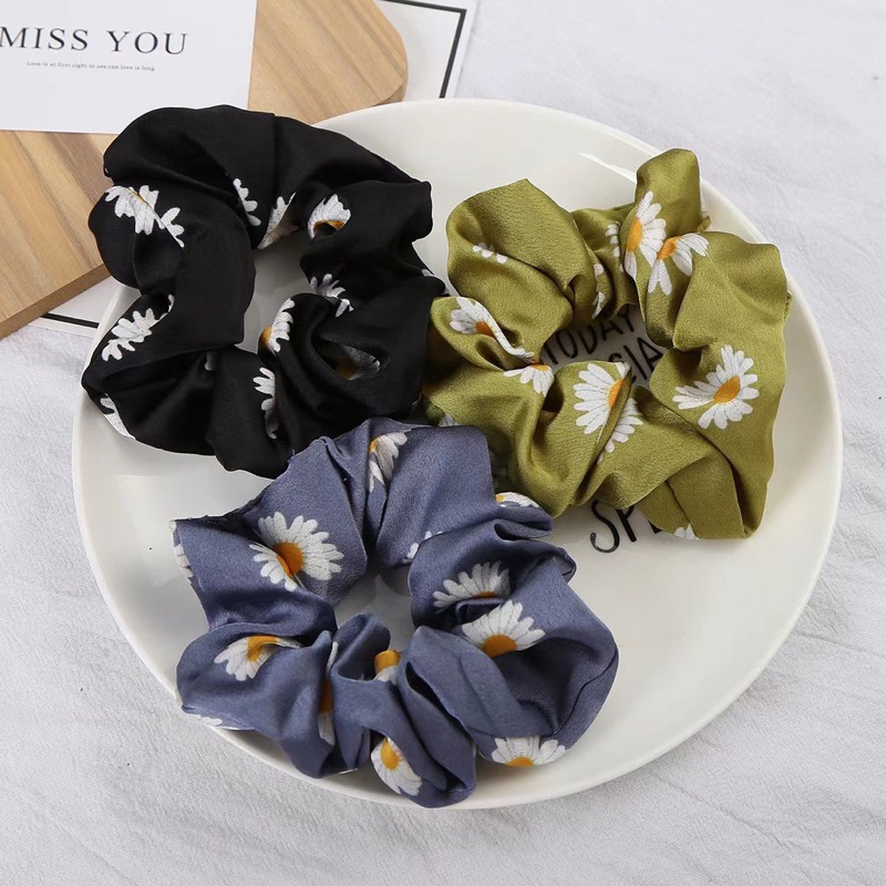 EryoneStore Ikat Rambut SCRUNCHIE Korea BUNGA DAISY / Kunciran Rambut Model Korean / Ikat Rambut Cepol Korea