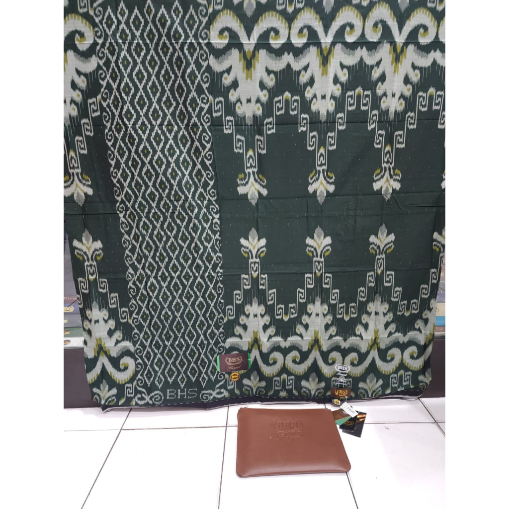 Bhs Royal Kawung Mesres Sutra Gold