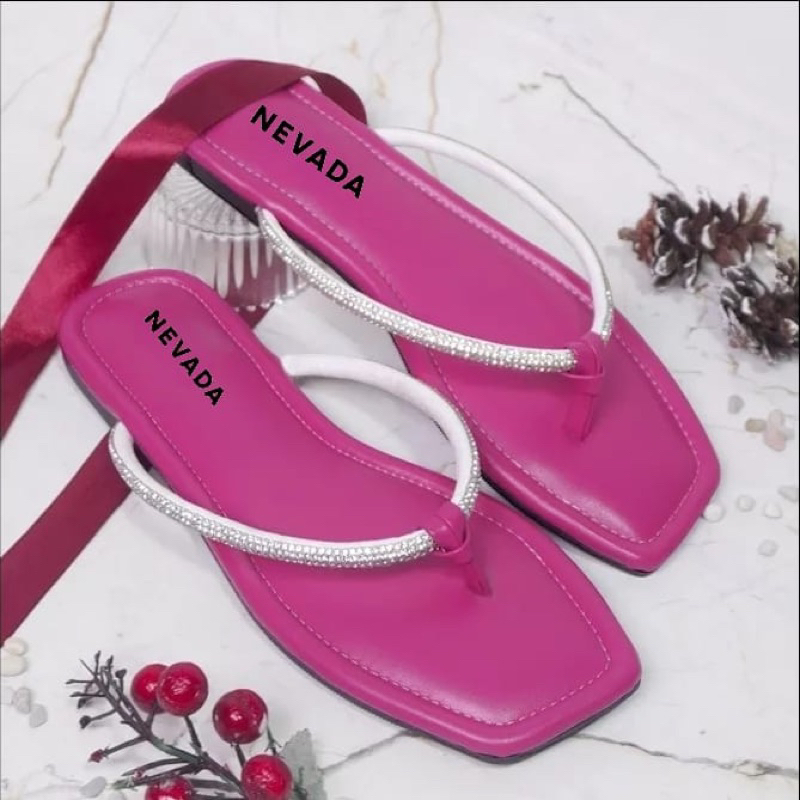 ANGEL Sandal Wanita Jepit Blink Kristal Size 37 - 40 Sendal Teplek Flat Cewek Pergi Jalan Rumahan Warna Hitam Black Pink Kunyit ALL Japit Rumah Anti Slip Empuk Premium 37 38 39 40 Perempuan Kekinian Terbaru Shoes Valendino Store