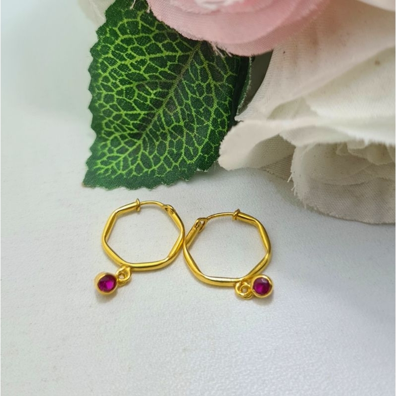 Anting Ring Emas Muda Segi 6 Bandul Mata Merah