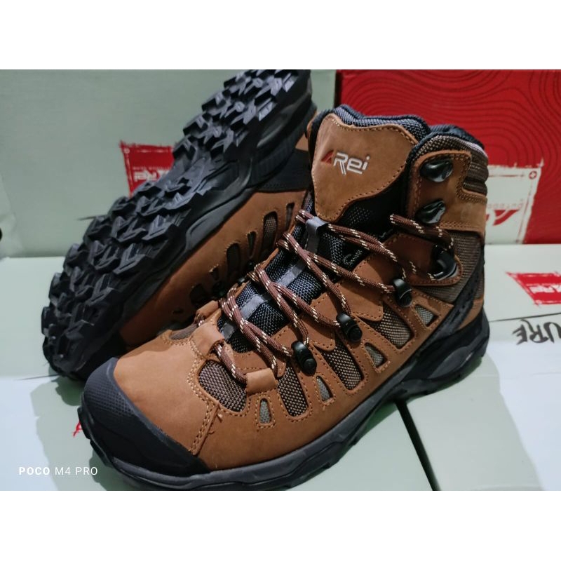 sepatu arei valiant sepatu gunung arei valiant sepatu Rei Valiant sepatu gunung Rei Valiant