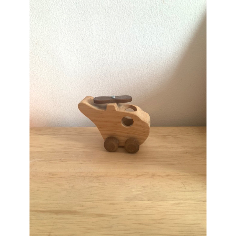 WOODEN TOYS HELICOPTER PRELOVED