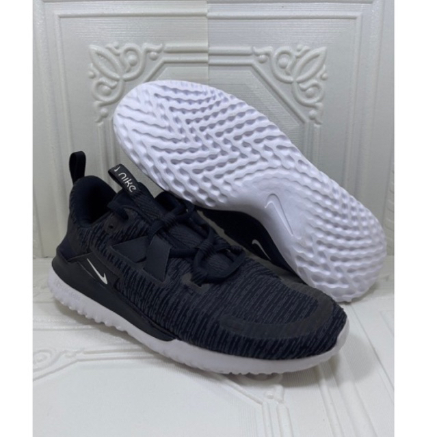 Sepatu Running Nike Renew Size 37,5 Insole 23,5 Cm