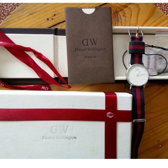 jam tangan Daniel wellington Strap kanvas ori