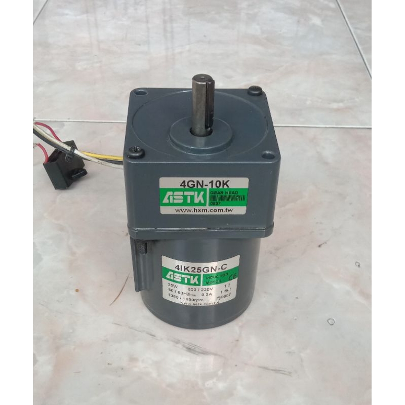 ASTK MOTOR GEARBOK 220V 25WATT RATIO 1 : 10 135RPM