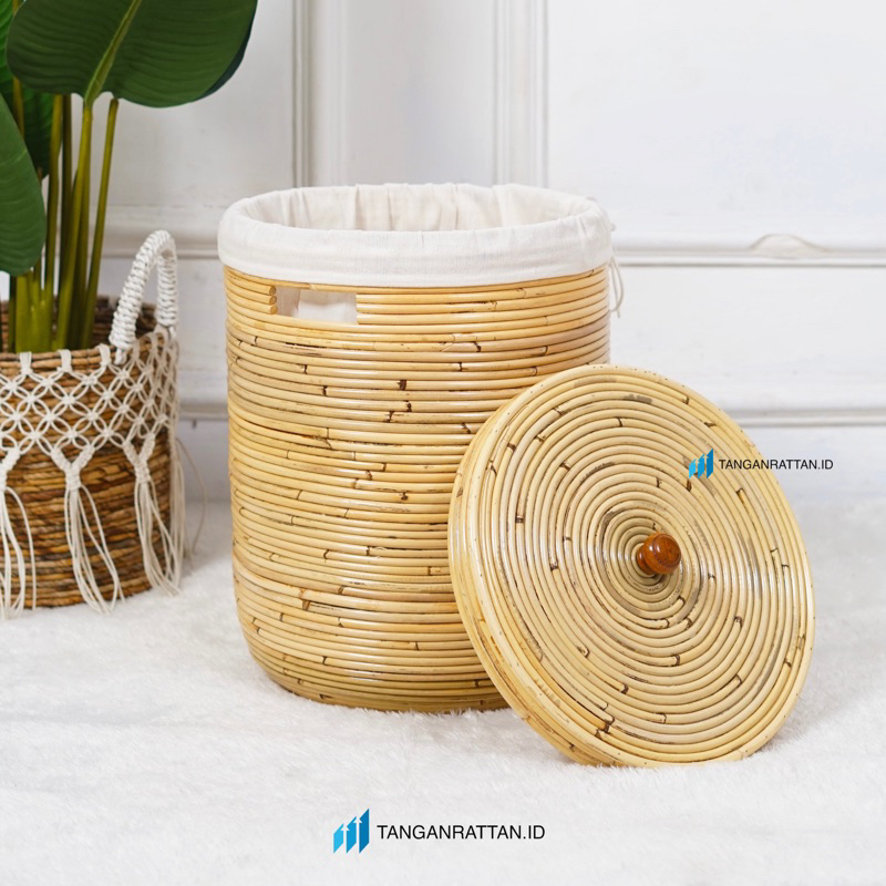 KERANJANG LAUNDRY BAG ROTAN / LAUNDRY BASKET / KERANJANG BAJU KOTOR BERSIH DENGAN TUTUP DAN KAIN SERBAGUNA ANYAMAN ROTAN ASLI