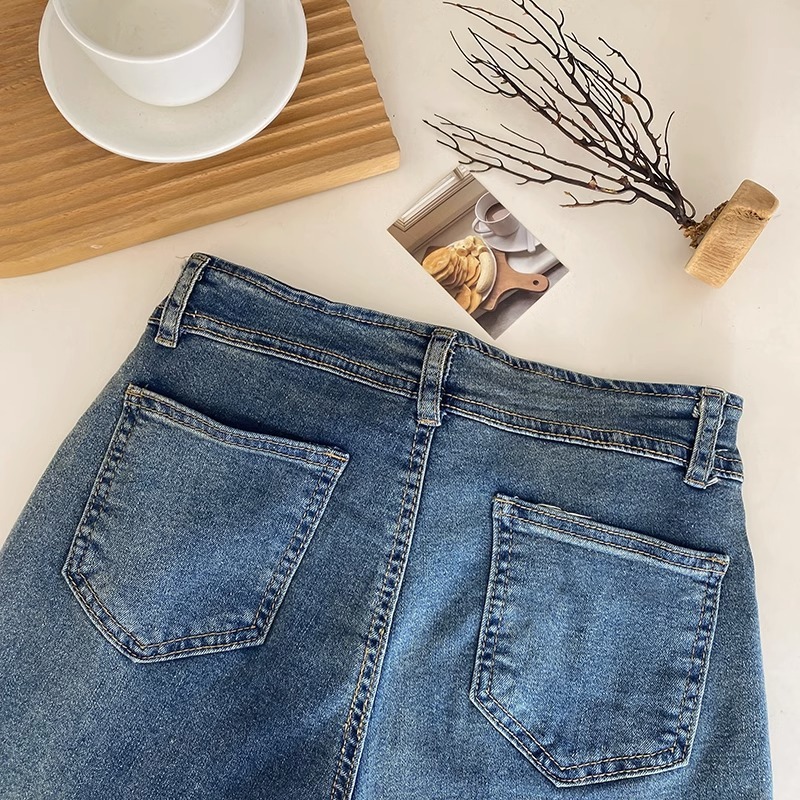 Jeans wanita model baru korea musim hujan flared jeans high waist slim fit slim fit raw edge