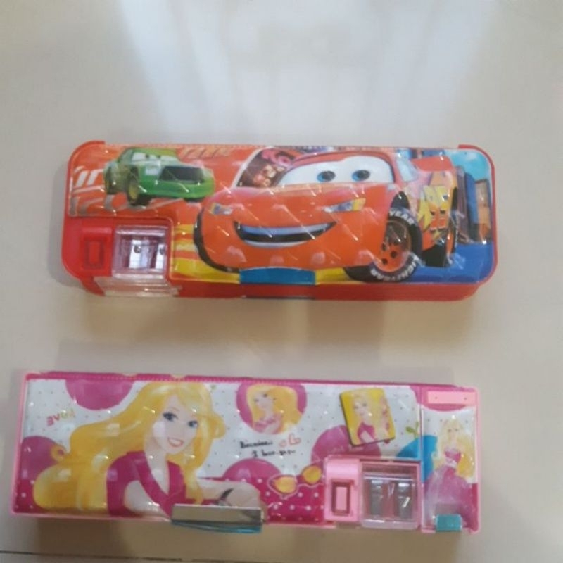 

Kotak pensil + serutan Barbie dan Cars