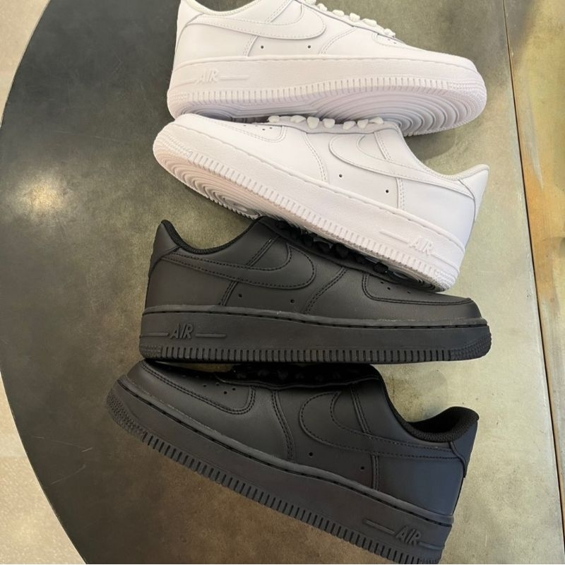 AIR FORCE 1 TRIPLE WHITE / BLACK