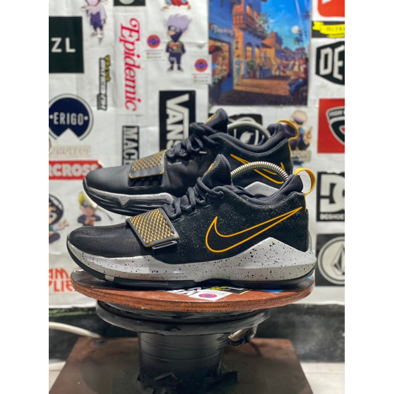 Nike PG 1