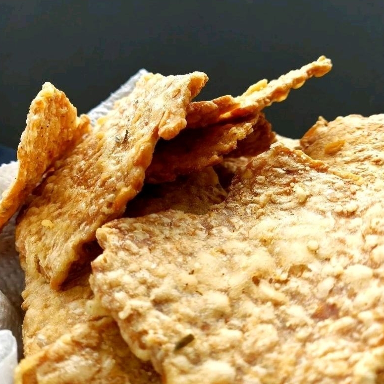 

Keripik Tempe Goreng Renyah Murah / Pedas dan Original Tanpa Bahan Pengawet