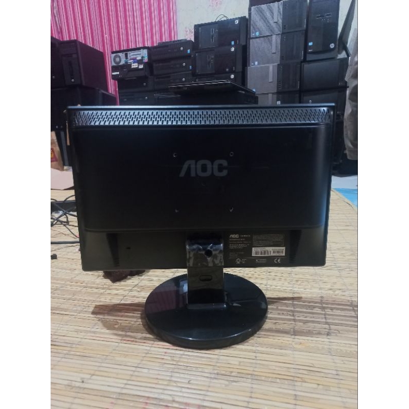 Monitor LCD berbagai merk 16inci widescreen