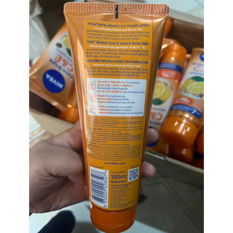 Nivea Extra Bright C&amp;E Vitamin Lotion 180ml