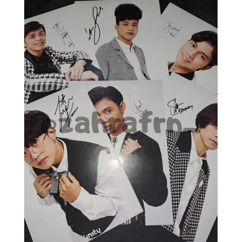 MINI POSTER SIGNED UN1TY