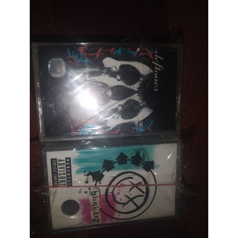 Kaset Deftones Pesanan
