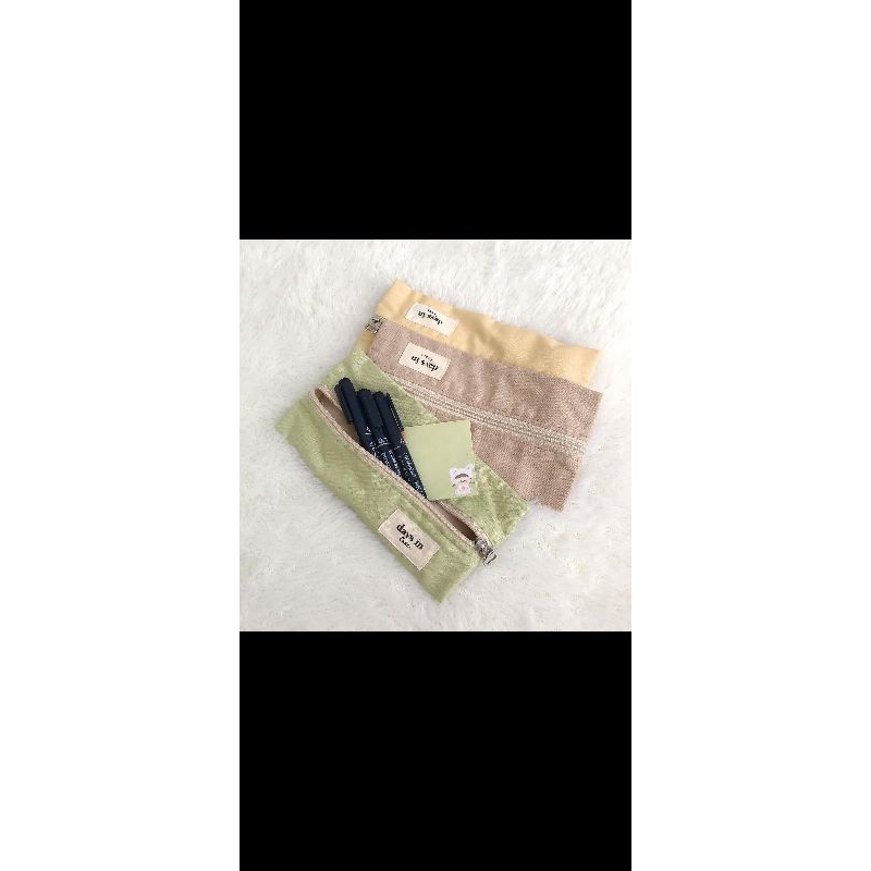 

pouch pensi/tempat pensil pulpen