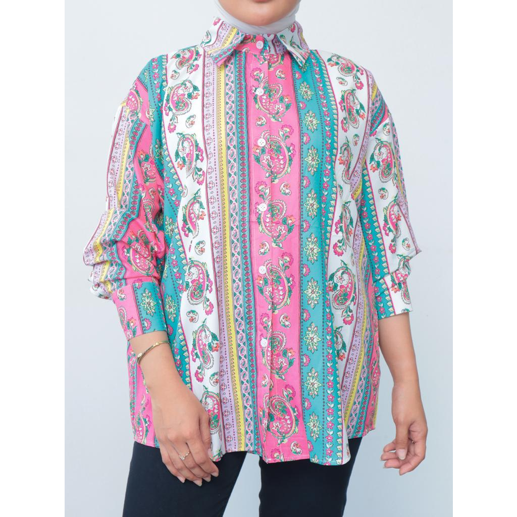 Kemeja Wanita Classic Oversize - 2301.02.038