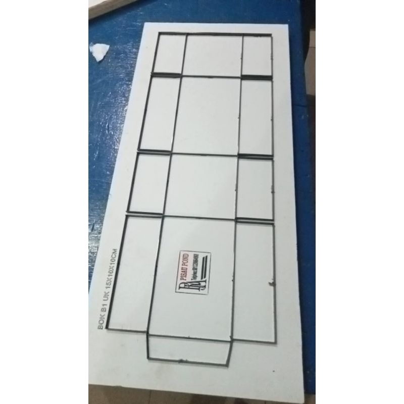 

pisau pond kardus uk 15x10x10cm