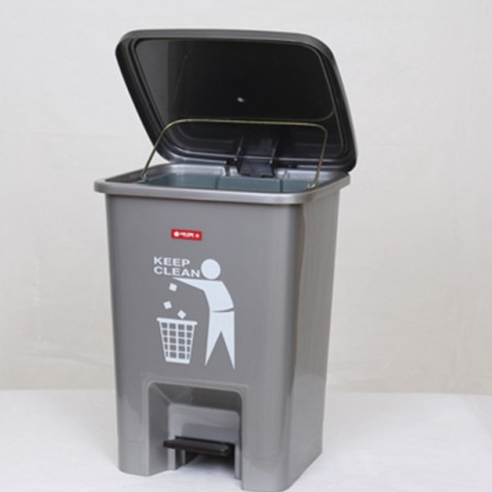 Tempat Sampah tong sampah Kotak Sampah Square Step On Bin 25 Liter Lion Star C-32