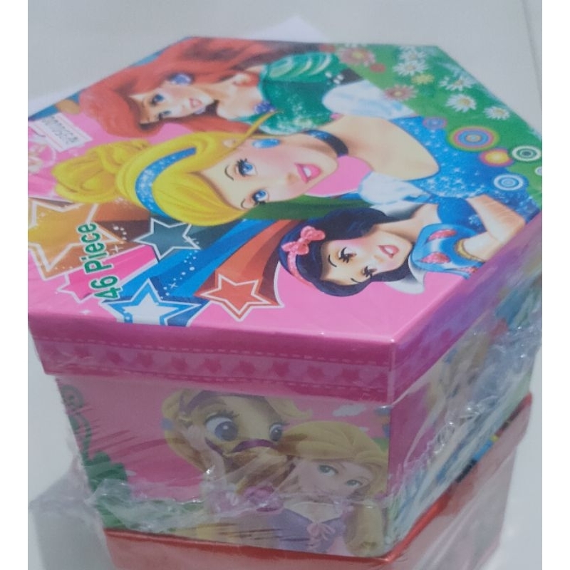 

Crayon set 8 in 1