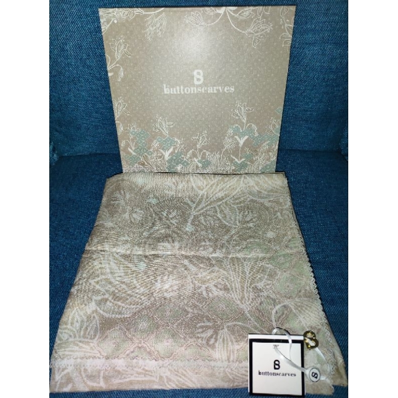 Buttonscarves Maharani series - khaki