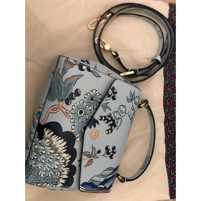 Preloved Tory Burch sling bag robinson