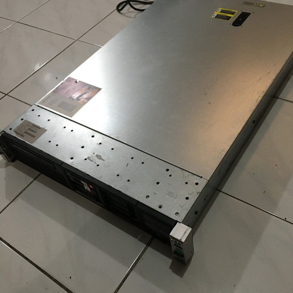 Server HP ProLiant DL380p Gen8 Intel Xeon E5 RAM 32GB Tanpa HDD