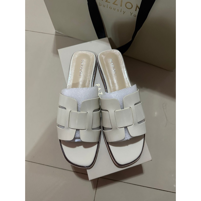 pazzion sandal