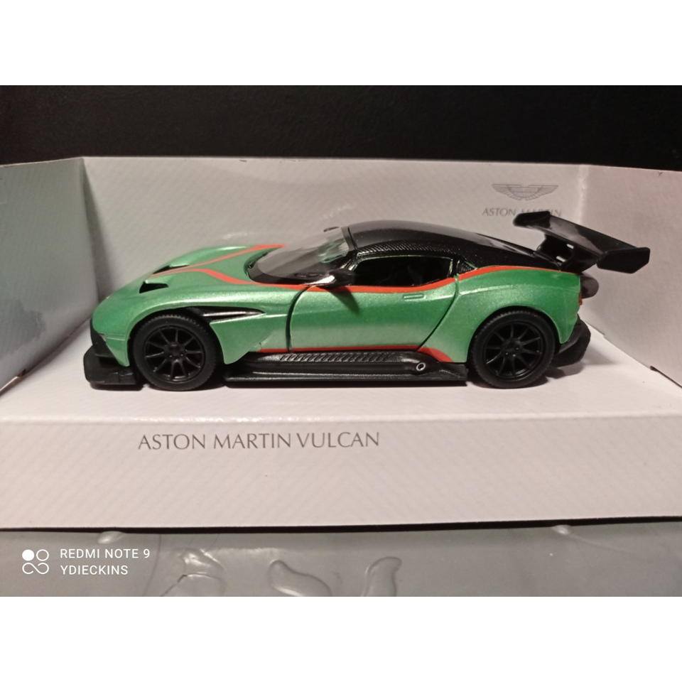 Diecast Kinsmart Miniatur Mobil Aston Martin Vulcan - Green Printing