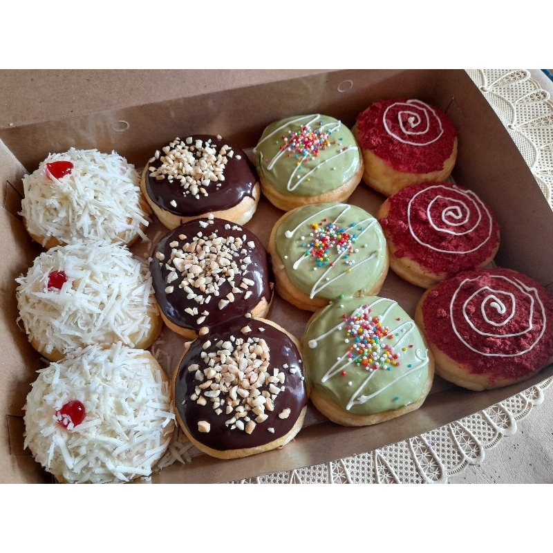 

Donat mix 4 varian