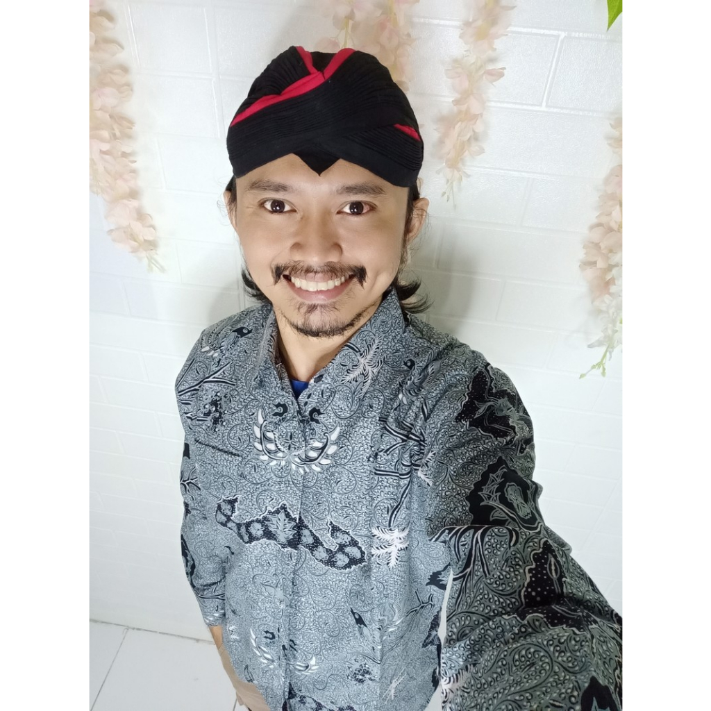 WAHYU TUMURUN LAWASAN BATIKSOLOAMANAH KEMEJA BATIK SOLO PRIA LENGAN PANJANG PENDEK LAPIS FURING ATASAN BATIK PREMIUM MODERN KATUN HALUS LAKSONO UNGU PEKSI JAYA PEKSI MUKTI PARANG  CENDONO ARINI KINASIH TUNIK MERAK BIRU BUNGA MERAH BOKOR LAWASAN SM VIJAY