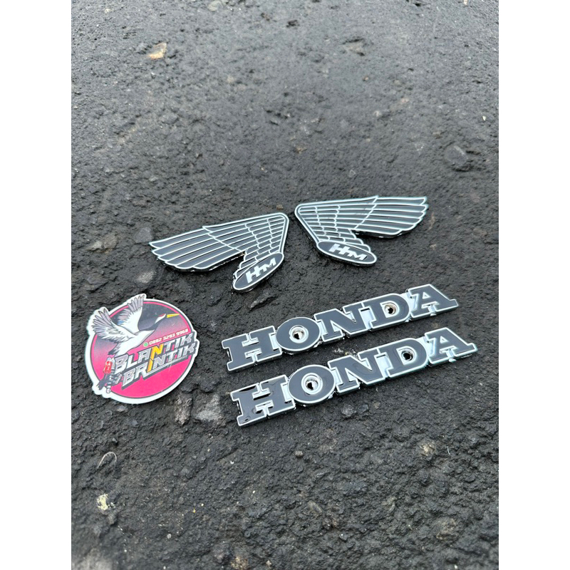 Emblem cb100 import taiwan emblem tangki cb 100 import logo tangki cb100 import taiwan