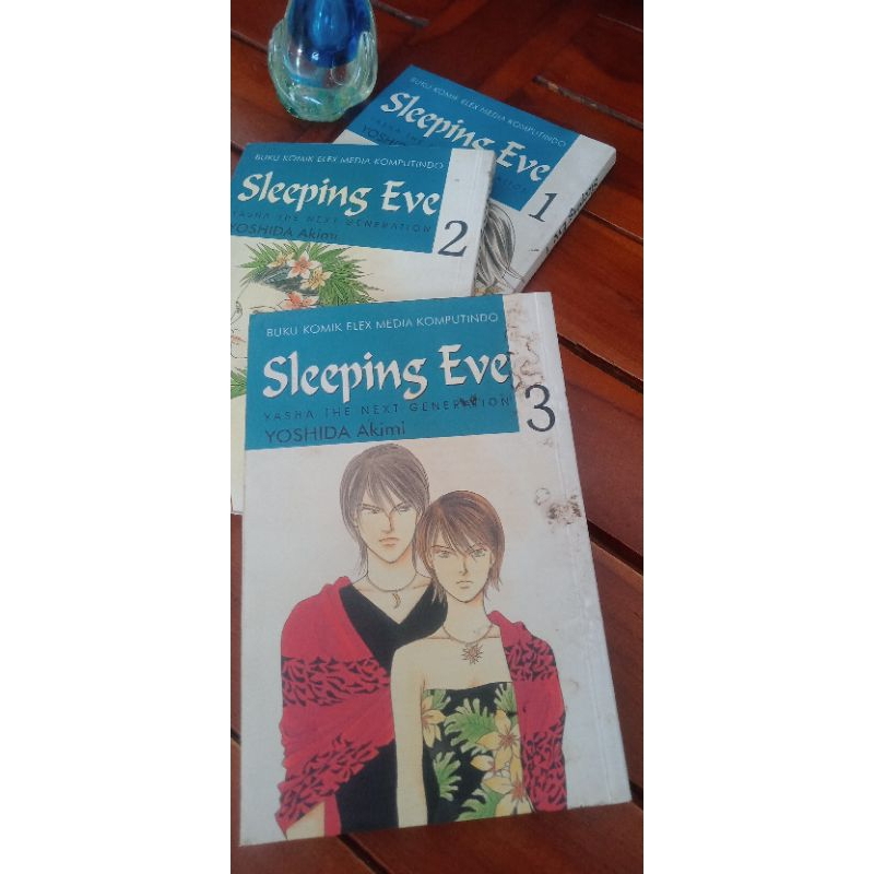 KOMIK SLEEPING EVE - YOSHIDA AKIMI