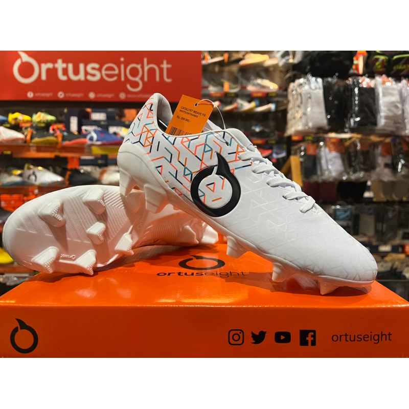 SEPATU BOLA ORTUSEIGHT CATALYST WEAVE FG