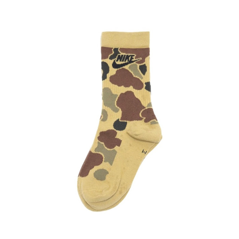 Undefeated Socks Cream