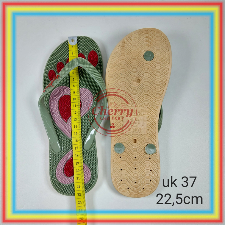 8350-15 Sandal Jepit Rematik Refleksi Verotino Sendal Duri Terapi Akupuntur Motif Telapak Kaki Love