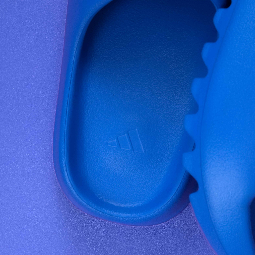 Yeezy Slide Azure